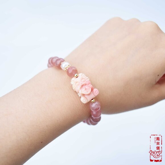 Coin Loin Charm Bracelet - Conch Shell Rose Quartz Beads - Picture 7 of 9